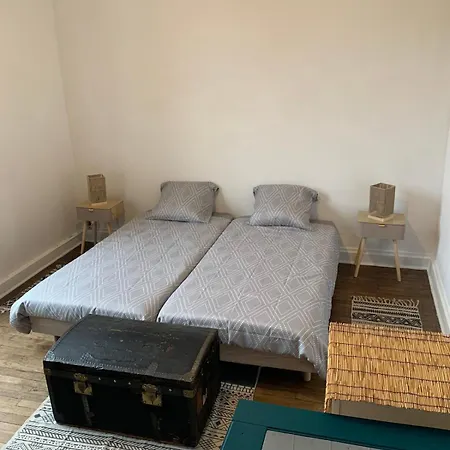 T2 Voltaire Apartment Niort